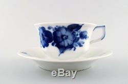 8 sets Royal Copenhagen Blue flower angular. 8 sets Large Coffee / teacup
