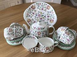A Stunning Bone China White Floral 6 Cup Tea Set & Tea Pot Minton Haddon Hall
