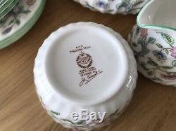 A Stunning Bone China White Floral 6 Cup Tea Set & Tea Pot Minton Haddon Hall