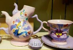 Disney store Japan Teapot and Tea Cup Set Alice in Wonderland 70th Anniversary