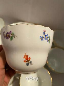 Elegant Meissen Porcelain Gold Scattered Flowers Coffee Tea Cup & PLATE Set Mint