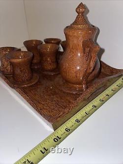 Handmade natural coconut shell tea cup set