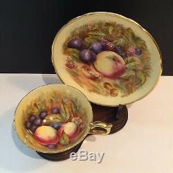 One Aynsley Orchard Fruit Gold Teacup & Saucer Set Yellow Signed D. Jones Ch5384