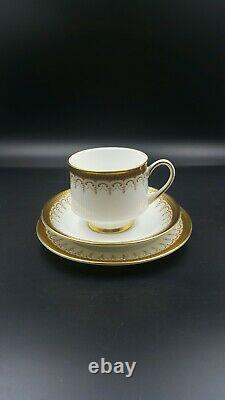 Paragon'Athena' Tea Cups/Saucers/Tea Pot etc. Tea Set for 6 people-1st Quality