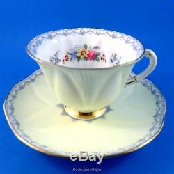 Pedestal Pale Yellow Shelley Crochet Tea Cup and Saucer Set