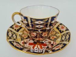 Superb Set of 6 Royal Crown Derby Old Imari 2451 Fluted Rim Tea Cups & Saucers