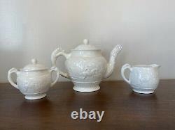 Wedgwood DEVONSHIRE Hunt Tea Set Teapot Creamer Sugar Cup & Saucers NIB