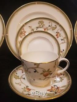 Wedgwood Oberon 20Pc Dinnerware China Plate Teacup Luncheon Set Service for 4